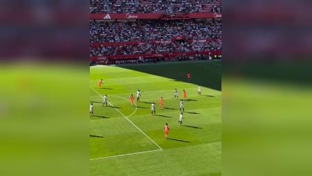 体育平台APP-丹麦横扫塞维利亚，拉什福德统治全场